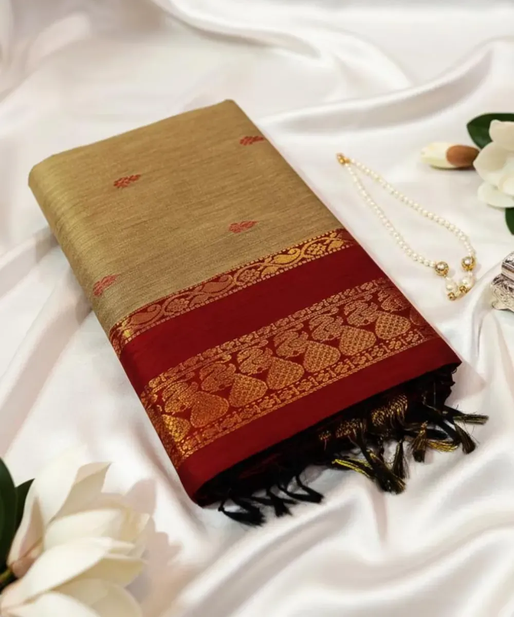 Kira Handlooms