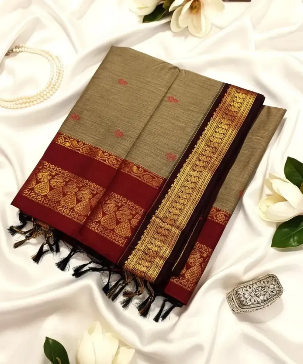 Classy Handwoven Gadwal Cotton Silk Saree - Sara's Fashion
