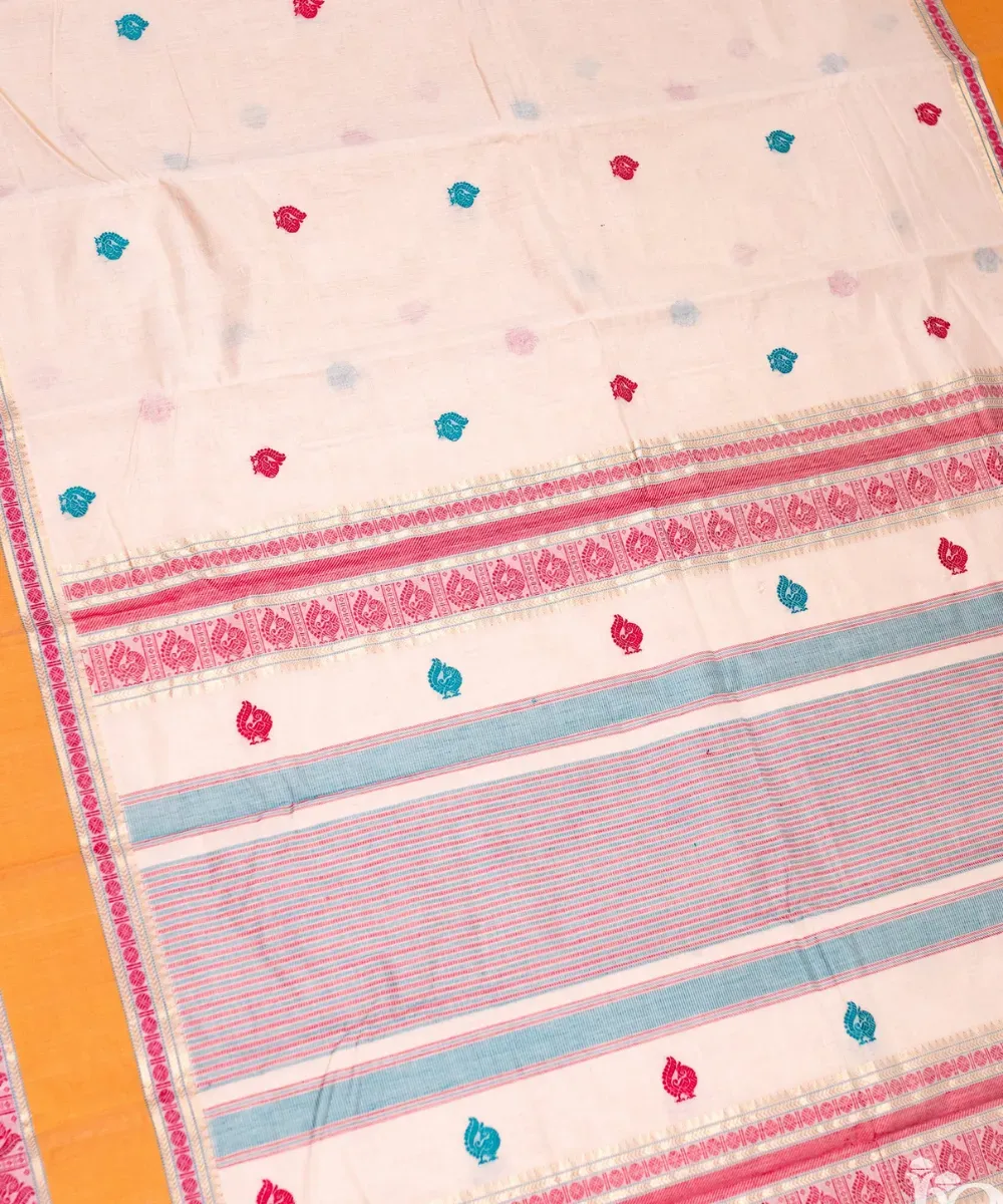 Kira Handlooms