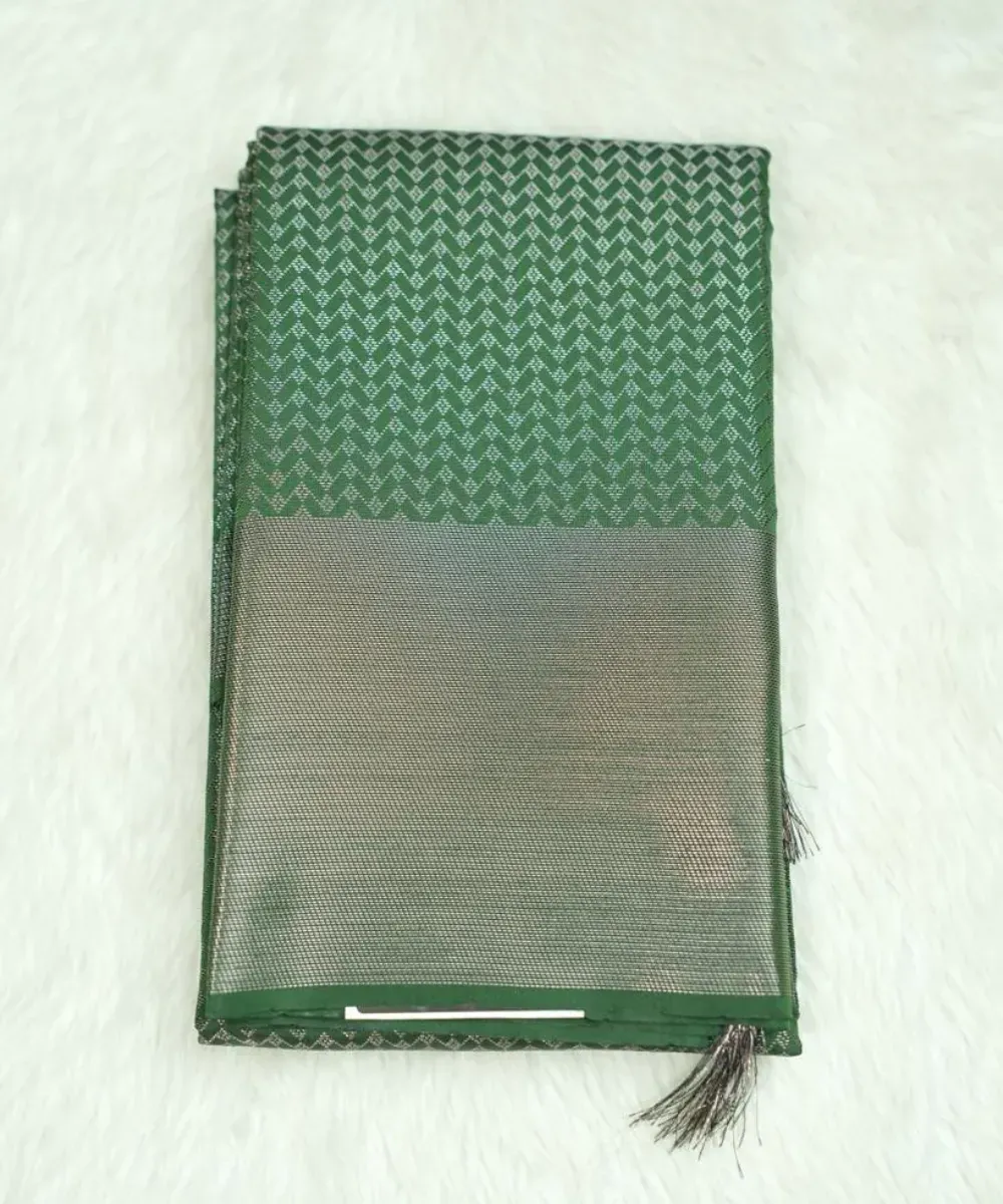 Kira Handlooms