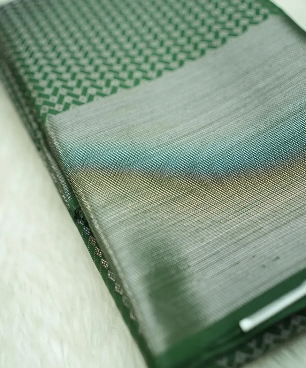 Kira Handlooms