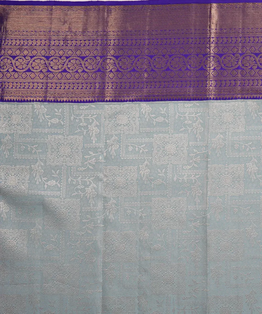Kira Handlooms